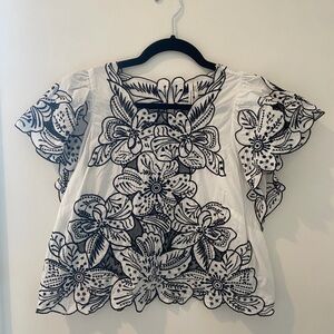 By Anthropologie black and white embroidered floral blouse with lace